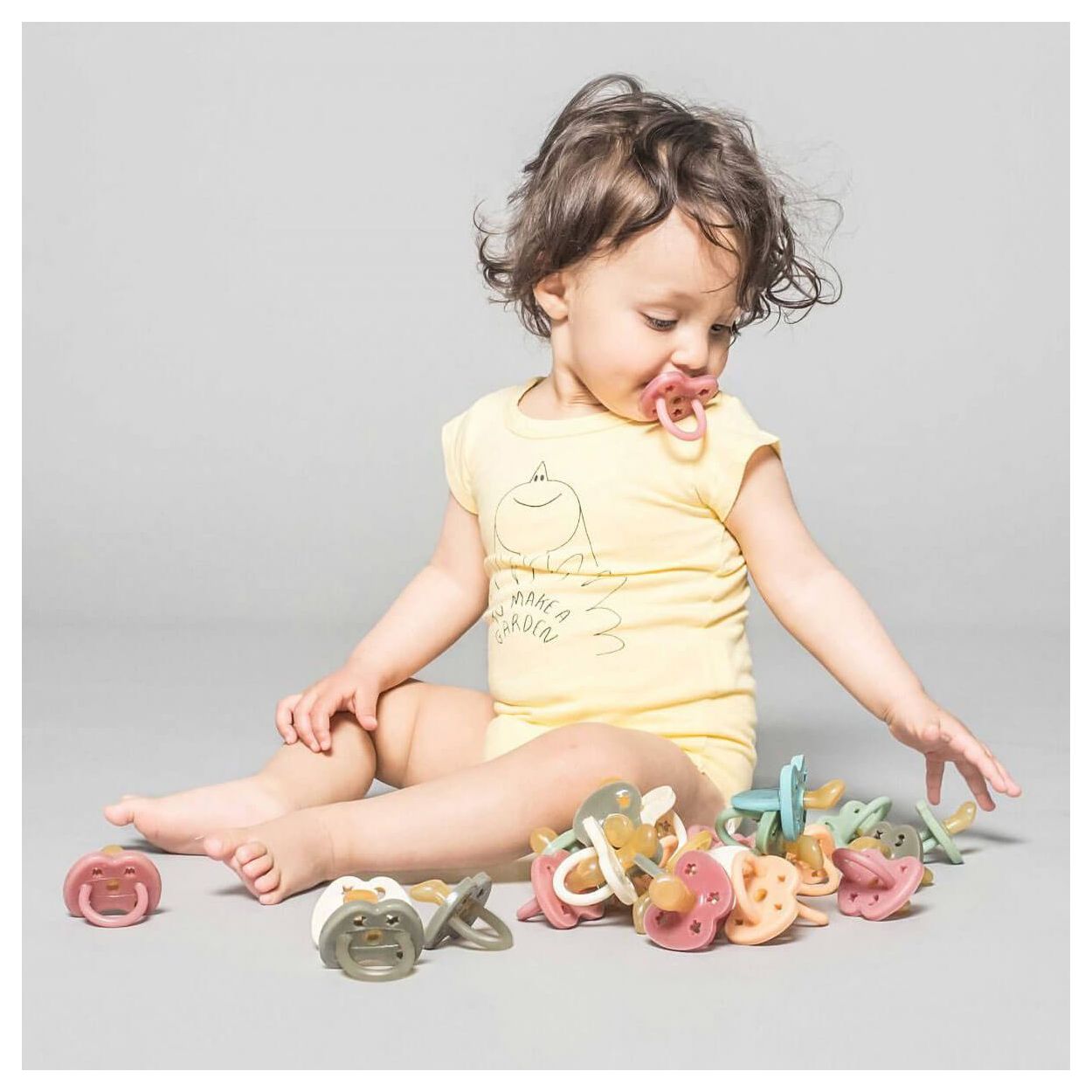 Hevea Natural Rubber Coloured Orthodontic Pacifier (Dummy